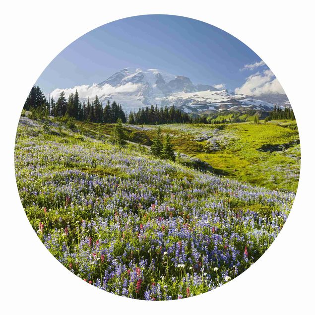 Papel pintado floral Mountain Meadow With Flowers In Front Of Mt. Rainier