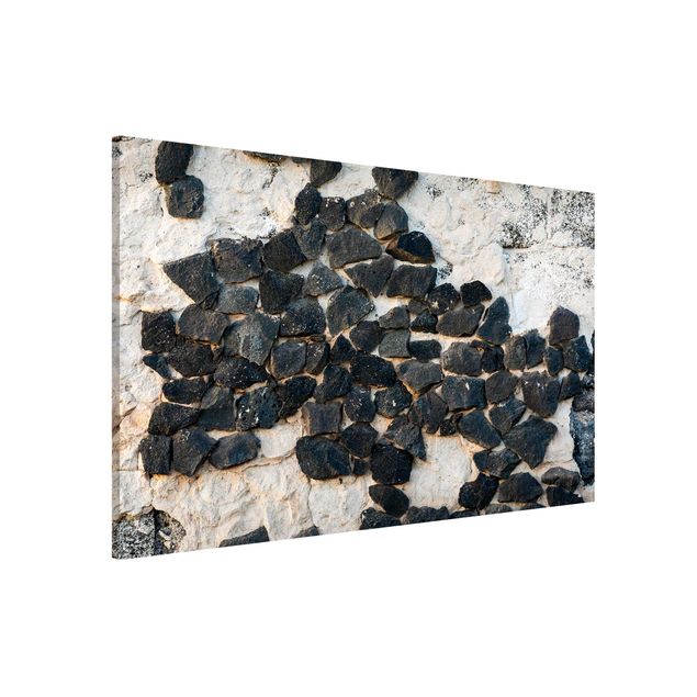 Decoración en la cocina Wall With Black Stones