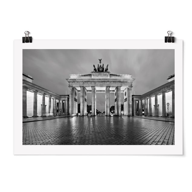 Pósters en blanco y negro Illuminated Brandenburg Gate II