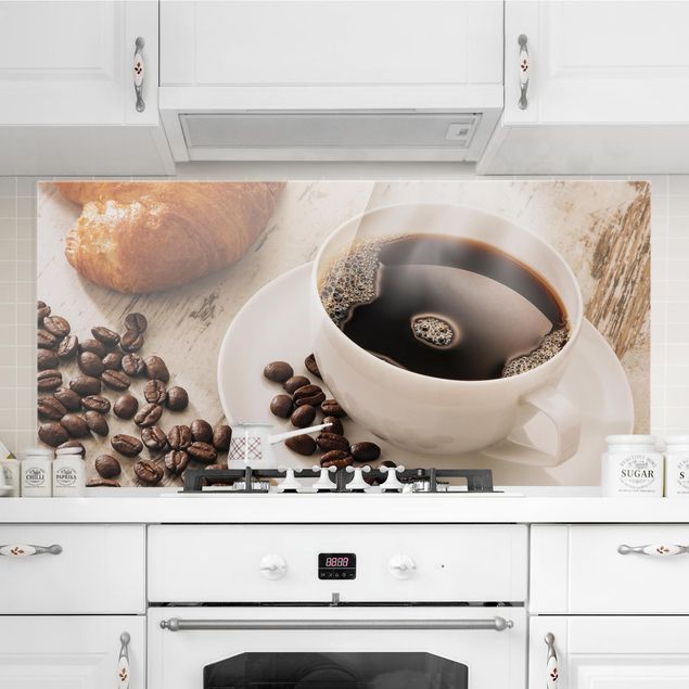 Decoración de cocinas Steaming Coffee Cup With Coffee Beans