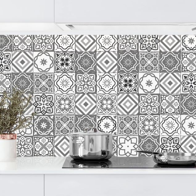 Decoración de cocinas Mediterranean Tile Pattern Grayscale