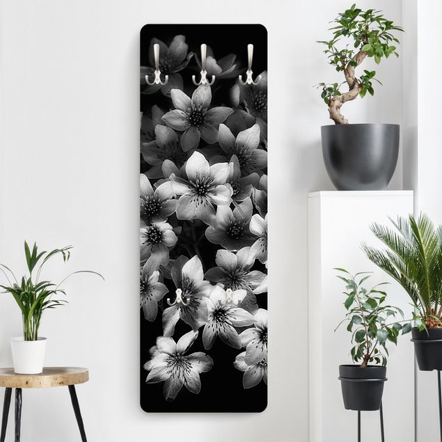 Percheros de pared de flores Dark Clematis Bunch