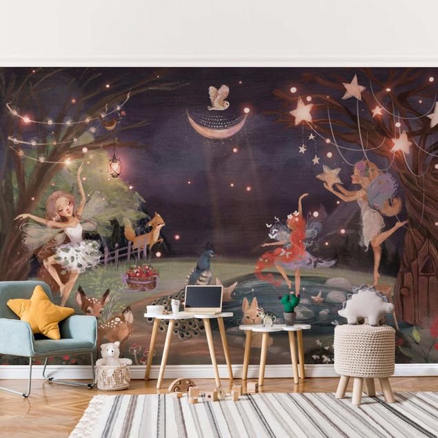 Papel pintado bosque infantil At Night In A Garden With Fairies