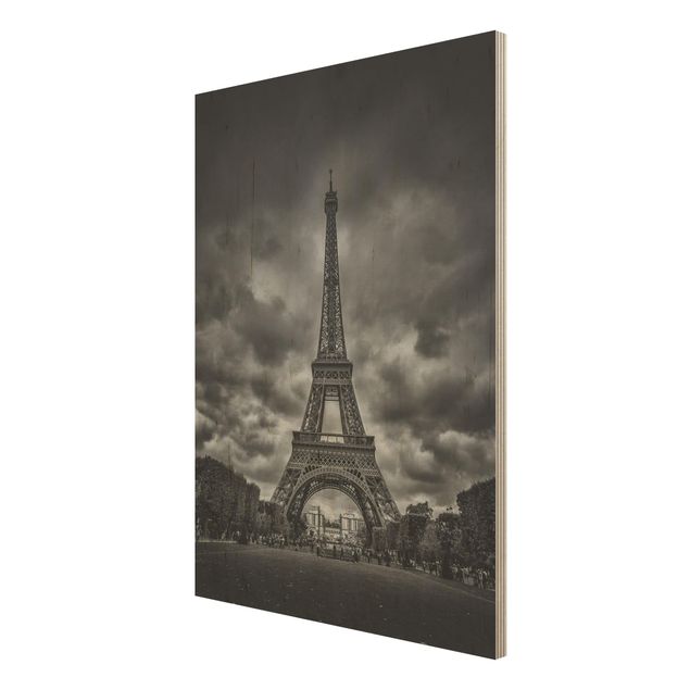 Cuadros en madera Eiffel Tower In Front Of Clouds In Black And White