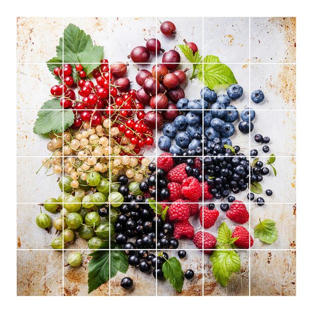Adhesivos para azulejos en multicolor Mixture Of Berries On Metal