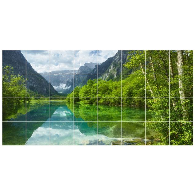 Adhesivos para azulejos en verde Mountain Lake With Water Reflection