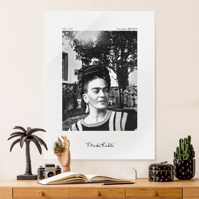 Láminas cuadros famosos Frida Kahlo Photograph Portrait In The Garden