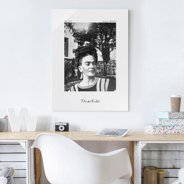 Cuadros de cristal blanco y negro Frida Kahlo Photograph Portrait In The Garden