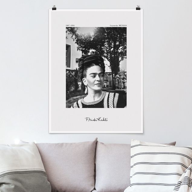 Láminas cuadros famosos Frida Kahlo Photograph Portrait In The Garden