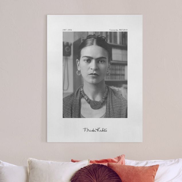 Láminas cuadros famosos Frida Kahlo Photograph Portrait In The House