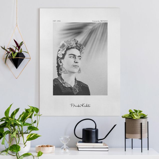 Cuadros famosos Frida Kahlo Portrait With Jewellery