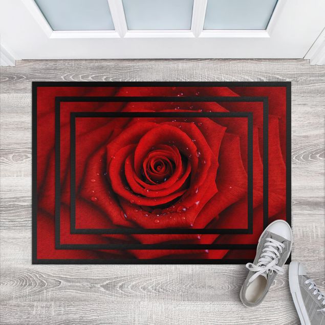 Alfombras modernas Red Rose With Water Drops
