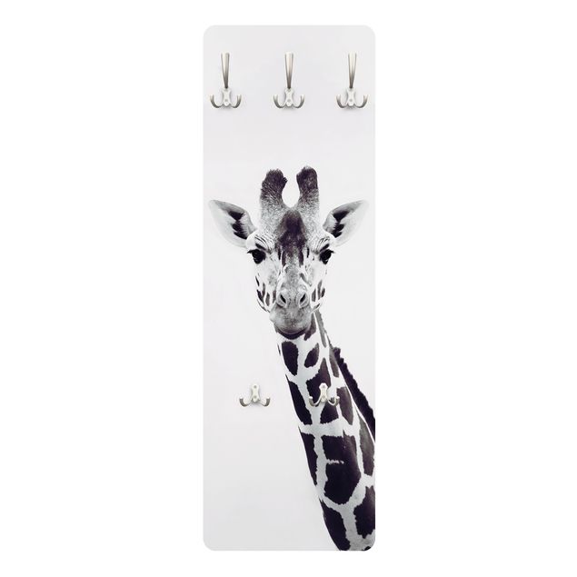 Perchero madera pared Giraffe Portrait In Black And White