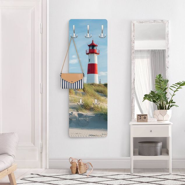 Percheros de pared de playas Lighthouse At The North Sea
