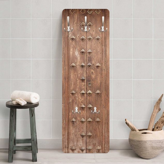 Percheros de pared de patrones Rustic Spanish Wooden Door