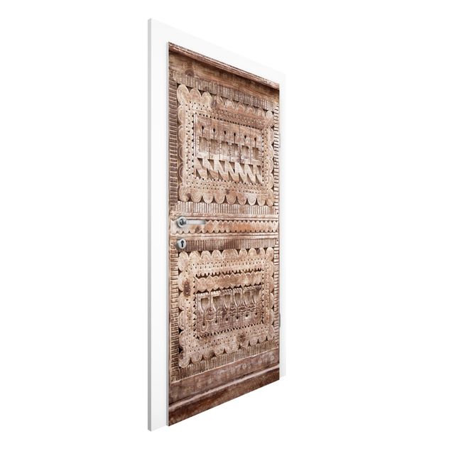 Papel pintado para puertas efecto madera Old Ornate Moroccan Wooden Door In Essaouria