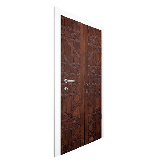 Papel pintado para puertas efecto madera Old Decorated Wooden Door In The Alhambra Palace