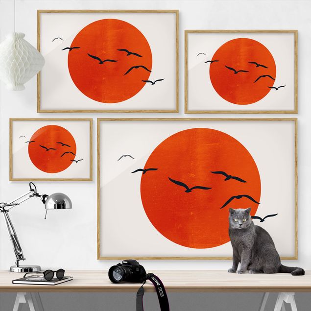Cuadros famosos Flock Of Birds In Front Of Red Sun I