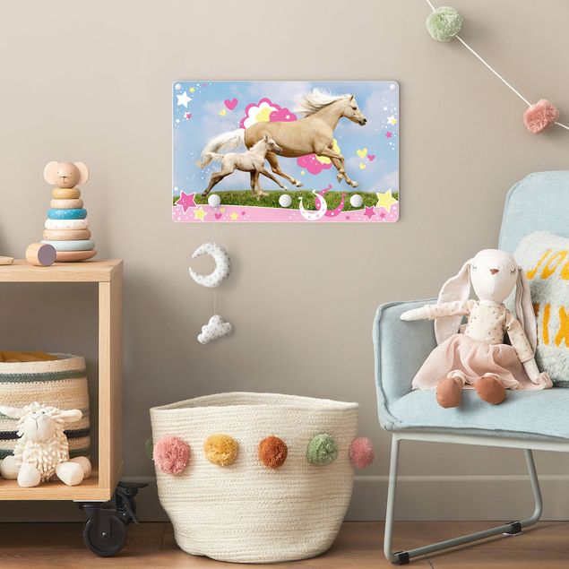 Percheros de pared multicolores Two Galloping Horses With Stars